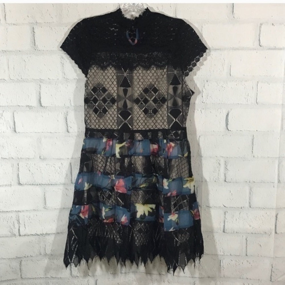 Foxiedox Adriana Lace Panel Dress - Picture 3 of 4